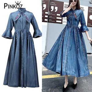 Ankunft Boho Frühling Autum Denim Frauen Kleider Flare Sleeve Stehkragen Vintage Stickerei Krawatte Vestidos Plus Größe 2XL 210421