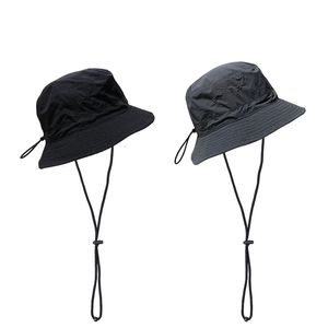 2021メンズレディース折りたたみ式帽子のためのファッションデザイナーレターバケツの帽子ダークブルーフィッシャーマーサンバイザースティンギブリム帽子折りたたみレディースボウラーキャップ