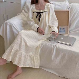 Abbigliamento casual per la casa Principessa allentata di alta qualità con fiocco Elegante camicia da notte in cotone Dolce e morbido set di pigiami alla moda 210525