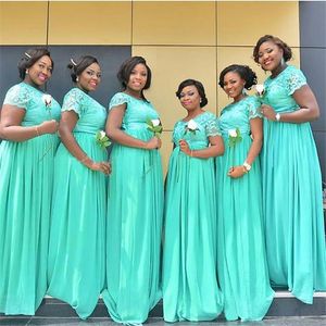 2021 Fashionabla Nigerian Bridesmaid Klänningar med Sheer Lace Crew Neck Modest Kortärmad Turkos Chiffon Lång Bridal Party Gowns