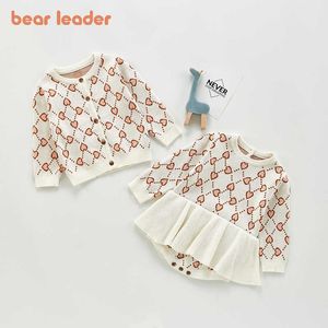 Bärenführer geborene Baby Spring -Kleidungsstücke Mode Herbst Infant Girls Stricker Rompers Coats Outfits Säugling elegante Overalls 210708