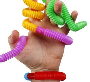 ミニポップチューブのフィジットツイストチューブ感覚玩具指の楽しみゲームストレスリリーフスクイーズパイプストレッチ望遠鏡ベローズ子供のための伸縮性ベローズ