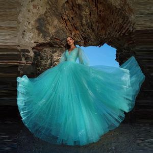 2022妖精ミントグリーン光沢のあるチュールのイブニングドレスかわいいラインVネックロングパフィシーラタンスリーブセレブパーティーガウンVestiti