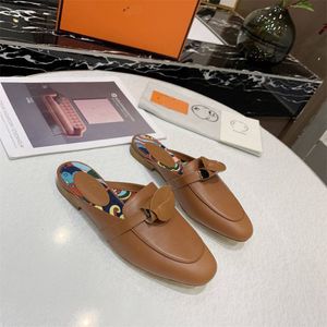 Luxury Designer Women Slippers Fashion Spring And Fall Leather Round Toe Lofars Flat Heeled Slip On Shoes Many Colors Top Quality Price
