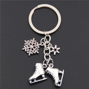 1 pc Silver Color Lodowe łyżwy Snowflake Wisiorek Breloczek Łyżwiarstwo Keychain Biżuteria na prezent zimowy