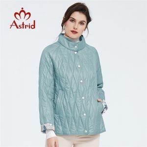 Astrid 봄 패션 짧은 여성 코트 스탠드 칼라 고품질 여성 Outwear Trend 도시 얇은 재킷 AM-9423 210913