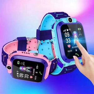 Toppkvalitet Q12 Kids Smart Klockor LBS SOS Vattentät Tracker SmartWatch för barn Anti-Lost Support SIM-kort Kompatibelt för Android IOS-telefon med Retail Box