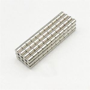 Hurtownie - w magazynie 100 sztuk Silne okrągłe NDFEB Magnesy Dia 2x4mm N35 Rare Earth Neodymium Stały Craft / DIY Magnes