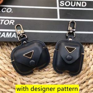 Nuevo diseñador de accesorios para auriculares airpods case para 3 2 1 de alta calidad negro PU cuero airpod pro cases Carta impresa protección auricular paquete bolsa llavero