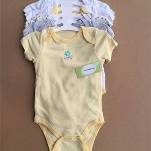 Clearance Sale 5PCS / Lot Kortärmad Vest Baby Boy Kläder Slumpmässig Unisex 100% Bomull Tjej 0-12m Born Jumpsuit 211101