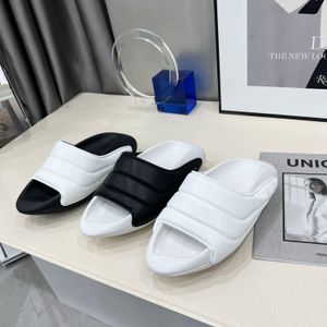 Luxury Designer womens slippers summer new high-quality mens rocking slippers luxury fashion sense of stepping on shit space bread thick bottom non slip size 35-45