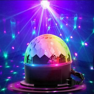 Festa Decoração Controle de voz LED Cristal Magic Ball Light 6 Color Mudança Laser Effects Fase Iluminação Disco Lâmpada para DJ Bar Suprimentos