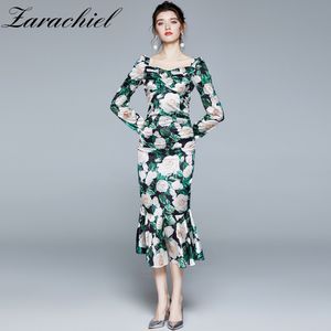 Runway Floral Print Neck Ruffles Mermaid Kvinnor Satin Green Puff Sleeve V Back Ruched Kvinna Midi Bodycon Dress 210416