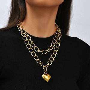 Moda senhoras cor ouro liga de liga de alumínio camadas colares para mulheres estilo punk simples grande coração pingente colar jóias