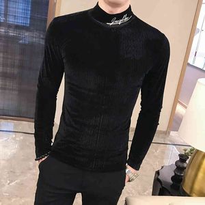 British Style Men T Shirt Höst Nya Stickade T-shirts Mens Långärmad Streetwear Slim Fit Casual Turtleneck Bottom Tees Shirts Y0322