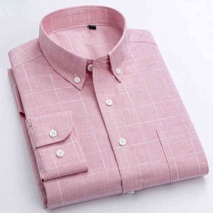イングランドスタイルの格子縞の市松模様の綿のシャツシングルパッチポケット長袖標準フィットボタンダウンメンズカジュアルストライプシャツG0105