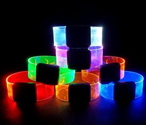 LED Glow Bracelets With Magnetic Clasp Party Favor Carnival Concert Dance Flash Armband Wristband Lights Glow Band for Running Atmosphere Prop Replaceable Battery