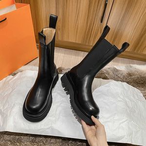 ZUZI 2021 New Increased Martn Boots Women's Autumn and Winter Plus Velvet British Style Thick-soled Chelsea Short Y0910