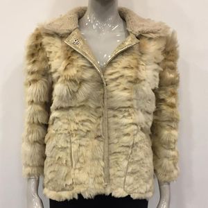 Kvinnors Fur Faux Real Sheepskin Guld Vinterrockar Mode Elegant Ytterkläder Naturlig Får Skärning Tjock Dubbelsidig Oversize
