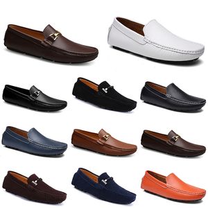 Läder Doudous Men Casual Driving Shoes Andningsbar Mjukt Sole Ljus Tan Blacks Navys Vita Blues Silver Yellows Grays Footwear All-Match Lazy Cross-Borders