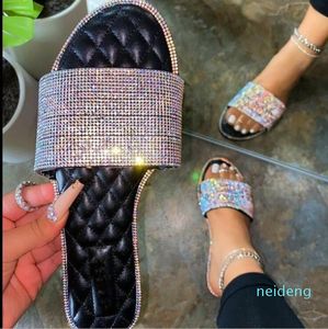 2021 Amazon wish independent station 2020 new cross-border women's shoes foreign trade plus size flat rhinestones wear women's slippers.