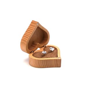 注文の結婚式の素朴な木製リングボックスのベアラー刻まれたホルダーの宝石類の巣箱の包装包装包装ケース