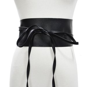 Kvinnor brett slips bälte mode båge pu bälten för svart 10cm röd midjeband kvinnlig klänning desin varumärke 2021