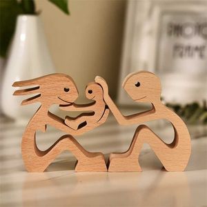 A family Of Three statues Living Room office Desk Decor wooden man And Child Decoration Housewarming Gift for Their Anniversary 211105