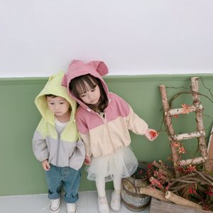 Outono meninos bonitos meninas moda retalhos com capuz zíper jaquetas crianças coelho orelhas de coelho urso casaco 210508