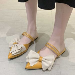 Rimocy Słodki Stado Łuk Precent Płaszcze Pantofle Kobiety Wygodne Slip On Low Heel Sandals Kobieta Lato Damskie Płytkie Mules Buty 210528