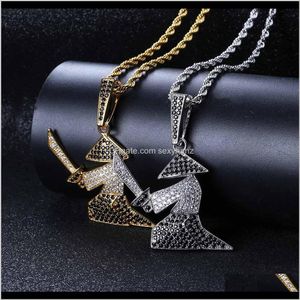 Necklaces Character Warrior Holds Sword Man Pendant The Black And White Zircons Hiphop Necklace Lf2Bl Urhjg