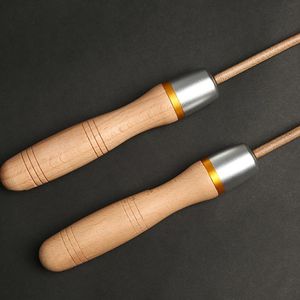 Прыжок веревки 2021 Кожаная веревка из кожи Универсальное металлическое подшипник Скорость может отрегулировать деревянную ручку для взрослых
