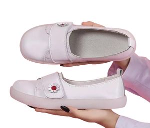 Mulheres Correndo Sapatos Chaussures Triple Branco Confortável Respirável Trabalhos de Mulheres Sapato Ao Ar Livre Esportes Sneakers Tênis Tamanho 34-41 05