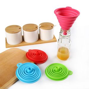 Mini Kitchen Tools Foldable Silicone Collapsible Funnel Folding Portable Funnels Be Hung Household Liquid Dispensing