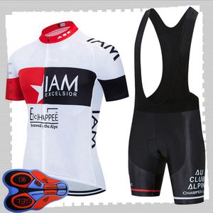 Pro team IAM Ciclismo maniche corte maglia (bavaglino) pantaloncini set Uomo Estate traspirante Abbigliamento da bici da strada MTB Bike Abiti Uniforme sportiva Y21041510