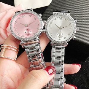 Marca relógios femininos feminino diamante estilo cristal pulseira aço quartzo relógio de pulso M132