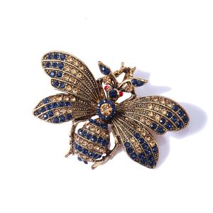 Rhinestone Bee Brosch Insect Broscher för kvinnor Män Vintage Metal Pin Scarf Clip Klädtillbehör