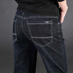 Jeans för män byxor Jean Baggy Denim Trousers Biker Högkvalitativ Manlig Straight Casual Designer Slim Business Black Blue Homme X0621