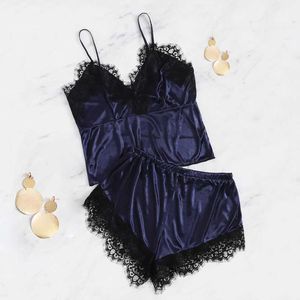 Duas peças de pijama de verão Set Mulheres Lace Cetim Sleepwear Nightwear Sexy Lingerie Pijamas Mulheres Homewear sem mangas Tops + Shorts #W Q0706