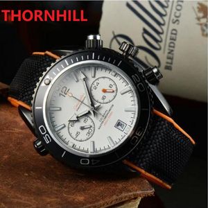 Mens full funktionell stopwatch watch lysande safir Vattentät sport Alla ringar Arbetande mode armbandsur