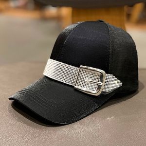 2021女性野球帽韓国のダイヤモンドのマーセル化されたメッシュキャップ男性黒の白ピンク夏の薄いクールな通気性の帽子ベルトバックルデザイナーキャップレディース