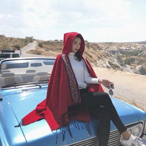 女性のジャケットはYunnan Ladies Saka Salt Desert Cape National Wind Prairie Pagproughted Cloak Tibetを作ります