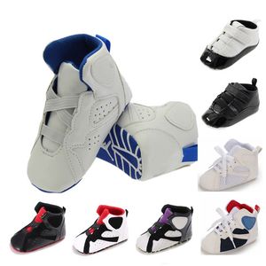 Scarpe da culla Ragazze Primi passi Scarpe da ginnastica per bambini Neonato in pelle Pallacanestro Sport per bambini Stivali moda per bambini Pantofole per bambini Suola morbida Mocassini caldi