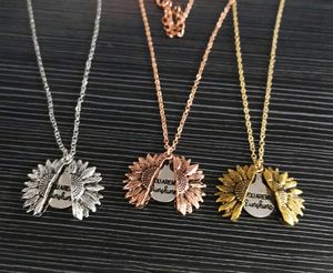 European och American Flower-Shaped Pendant Halsband Alloy Sunflower Inscription Halsband Par Smycken Gift