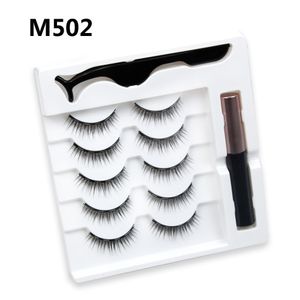 Os cílios magnéticos Magic Magic Make Up Kits 3 tubos delineador reutilizável cílios falsos 3D Parece natural e de espessura fácil desgaste sem cola