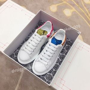 2021 tasarımcı botları moda ayakkabılar spor ayakkabıları Deri Bağcıklı Platform Büyük Boy Taban Beyaz erkek kadın Klasik Plat-formu 34-45