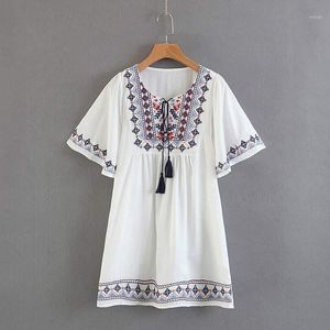 Sommar kortärmad retro hippie toppar kvinnor vintage broderi blus casual o neck bomull blusas femininas tröja mujer kvinnors blusar sh