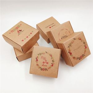 Färgglada Kraft Paper Smycken Boxar Paket med bokstav 6.5x6.5x3cm Små presentförpackning för handgjord tvål Bröllopsgäld gelé