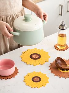 Sunflower Drinks Coasters Cup Mat Non Slip Pot Holder Placemat Home Decor Kitchen Bar Accessories KDJK2106