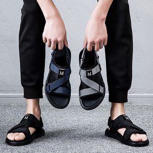 Alta Qualidade Homens Moda Chinelos de Sandálias de Praia Ao Ar Livre Plataforma Mais Novo Triplo Black Nenhuma marca Indoor Sem Slip Flip Flop 38-44 18WK-3889